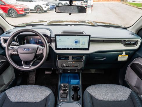 New 2026 Ford Maverick XLT image 17