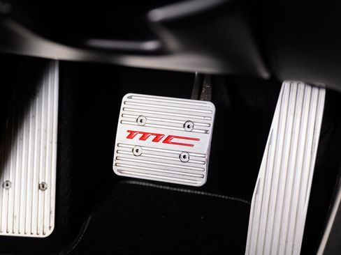 Used 2015 Maserati GranTurismo MC image 36