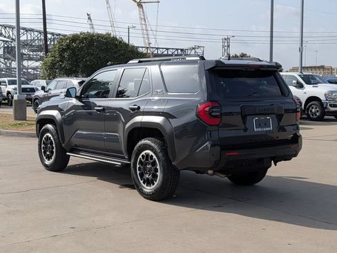 Certified 2025 Toyota 4Runner TRD Off-Road AWD/4WD image 9