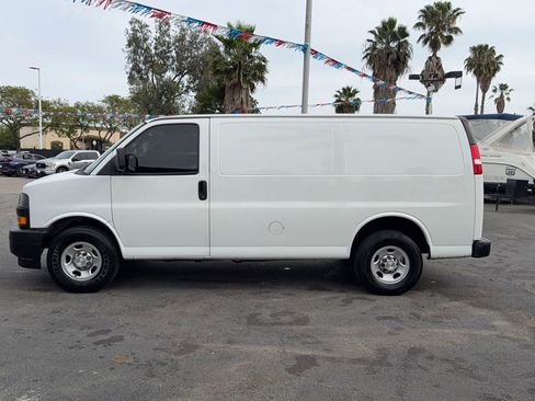Used 2019 Chevrolet Express 2500 w/ Driver Convenience Package RWD image 5