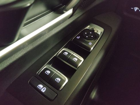 Used 2022 Kia Telluride LX FWD image 27