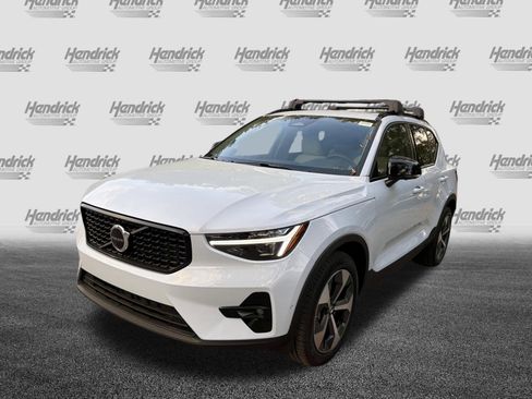 New 2026 Volvo XC40 B5 Plus w/ Protection Package Premier image 5