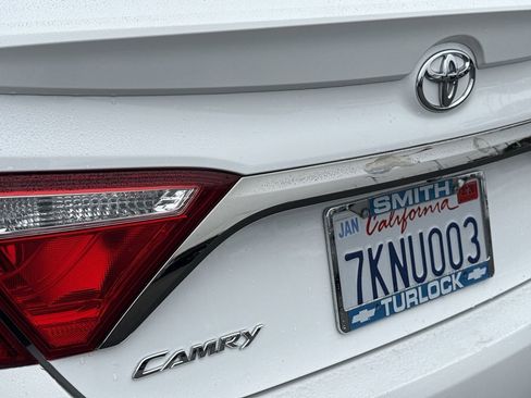 Used 2016 Toyota Camry LE image 27