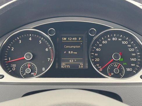 Used 2011 Volkswagen CC Lux FWD image 25