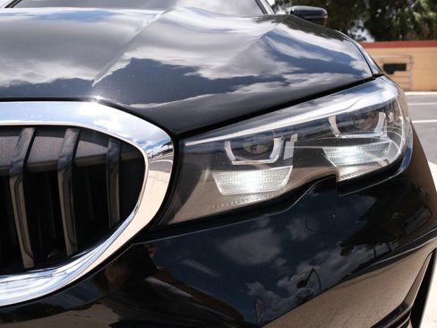 Used 2019 BMW 330i xDrive Sedan AWD/4WD image 21