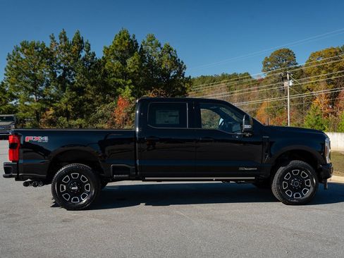 New 2026 Ford F350 Platinum w/ FX4 Off-Road Package AWD/4WD image 19