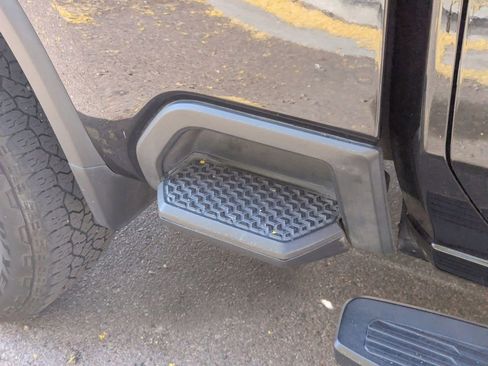 Used 2024 Chevrolet Silverado 2500 High Country w/ High Country Premium Package image 7