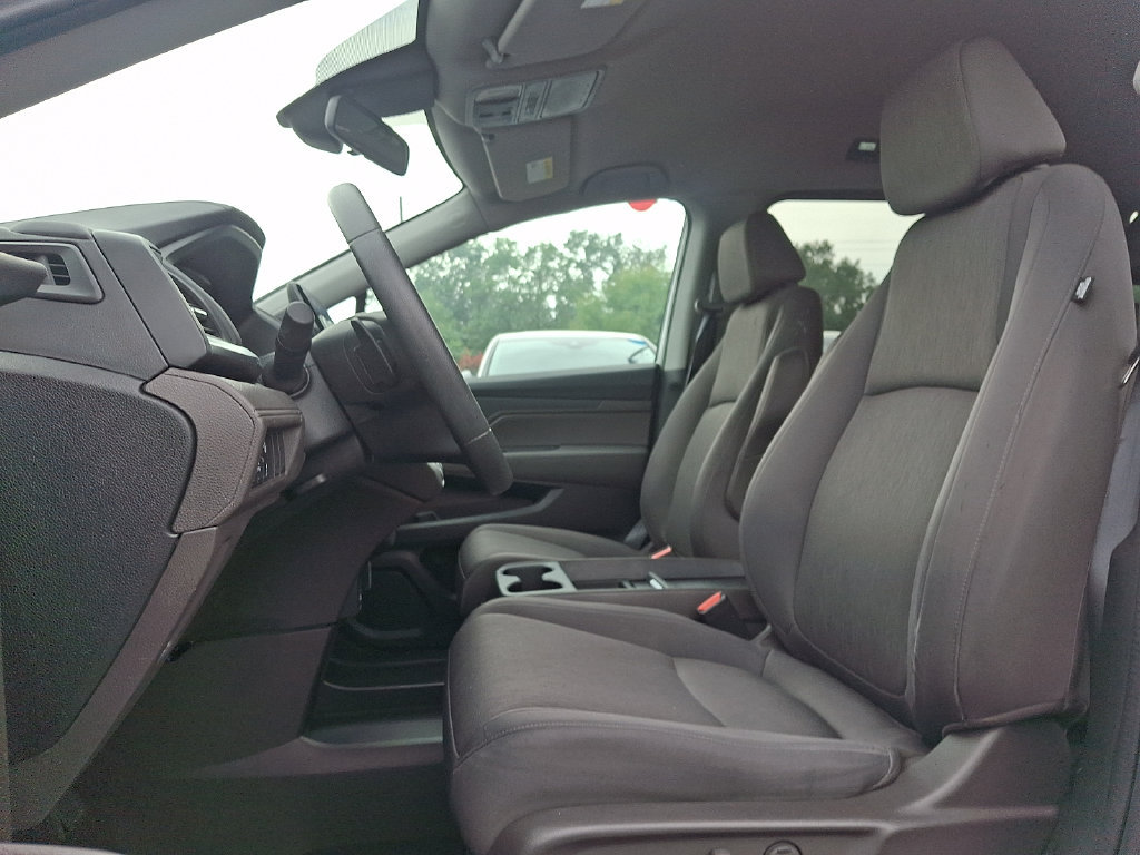 Used 2023 Honda Odyssey EX image 13