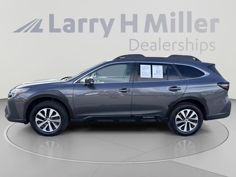 Used 2023 Subaru Outback Premium AWD/4WD image 2