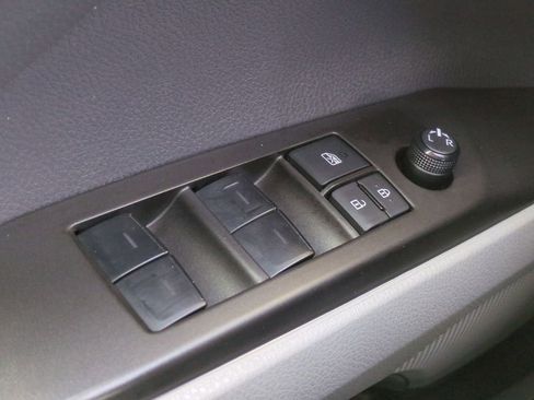 Used 2023 Toyota Camry SE w/ Convenience Package image 22