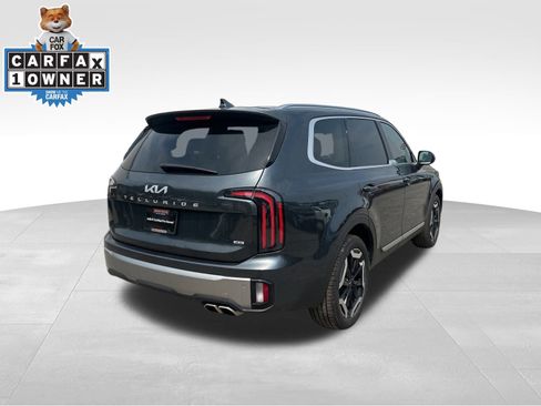 Used 2024 Kia Telluride EX image 5
