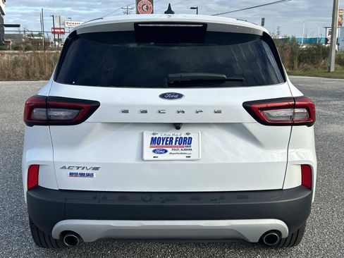 Certified 2023 Ford Escape Active w/ Cold Weather Package image 3