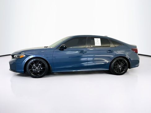 Used 2025 Honda Civic Sport image 4