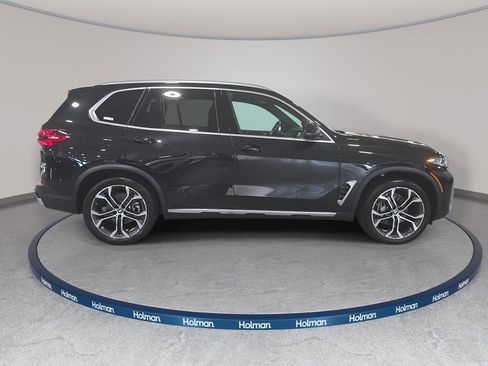 Used 2026 BMW X5 sDrive40i w/ Premium Package RWD image 5