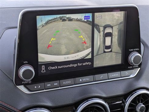 Used 2025 Nissan Sentra SR w/ SR Premium Package image 19