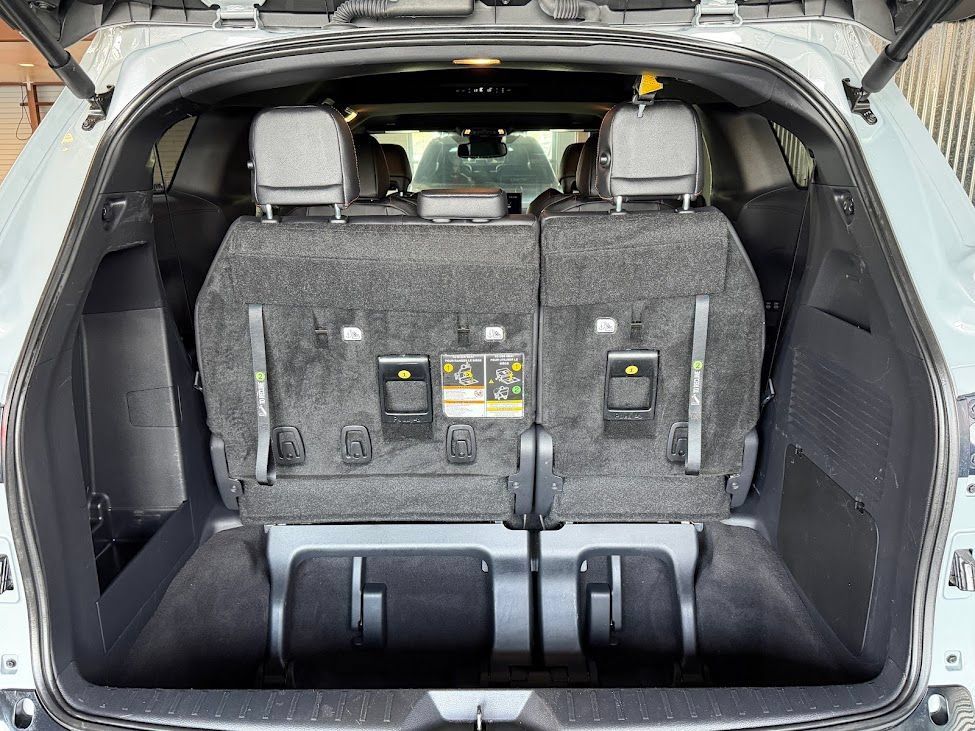 Used 2025 Toyota Sienna XSE AWD/4WD image 22