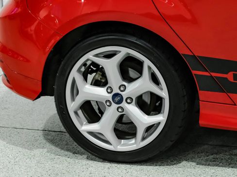 Used 2013 Ford Focus ST FWD image 62