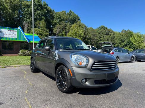 Used 2012 MINI Cooper Countryman FWD image 3