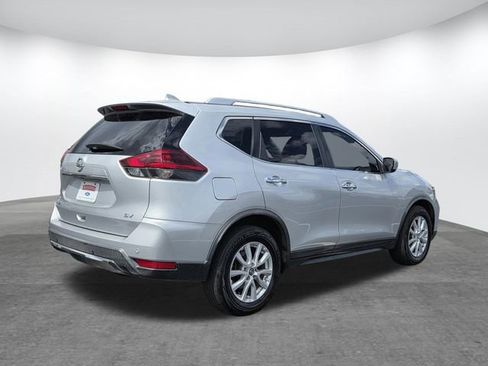 Used 2019 Nissan Rogue SV FWD image 4