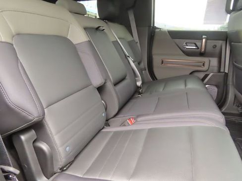 Used 2025 GMC Hummer EV 2X AWD/4WD image 41