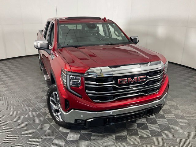 Used 2024 GMC Sierra 1500 SLT w/ SLT Premium Plus Package AWD/4WD image 44