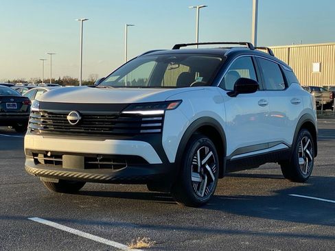 New 2026 Nissan Kicks SV w/ SV Premium Package image 8