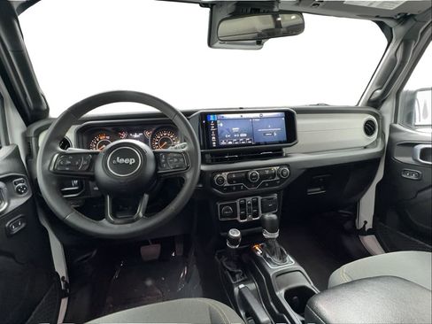 Used 2024 Jeep Wrangler Unlimited Sport AWD/4WD image 30