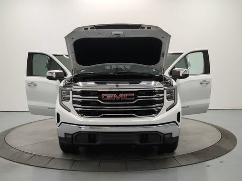 Used 2025 GMC Sierra 1500 SLT w/ SLT Premium Package AWD/4WD image 10