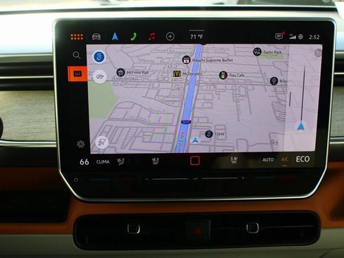 Used 2025 Volkswagen ID. Buzz 1st Edition image 18