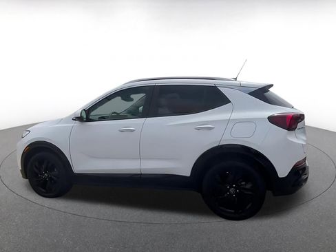 Used 2024 Buick Encore GX Sport Touring FWD image 9