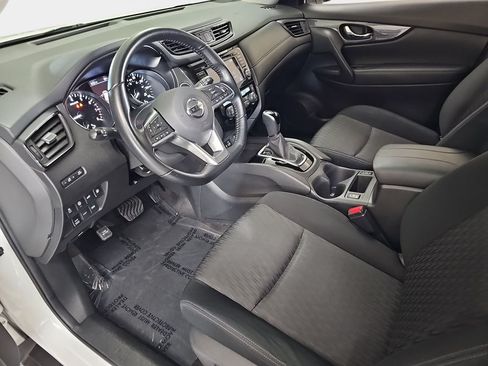 Used 2020 Nissan Rogue SV AWD/4WD image 19