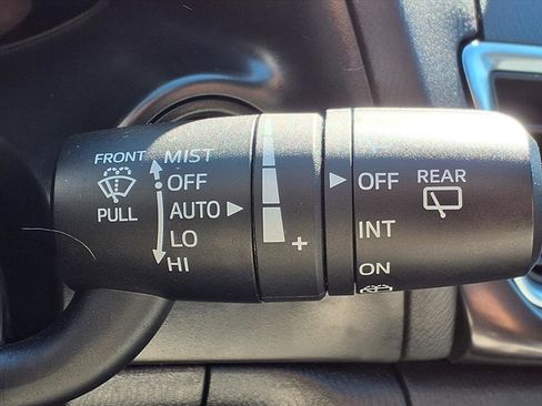 Used 2018 MAZDA MAZDA3 Grand Touring image 16