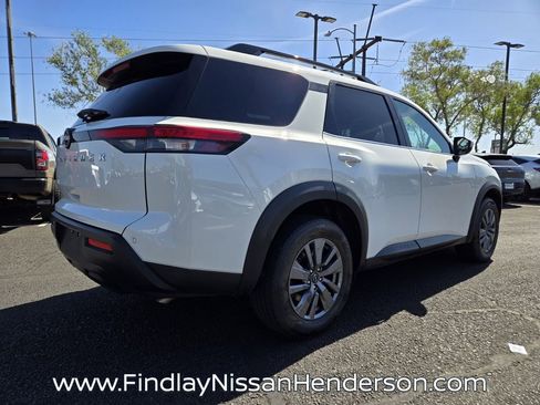 Used 2025 Nissan Pathfinder SV FWD image 6
