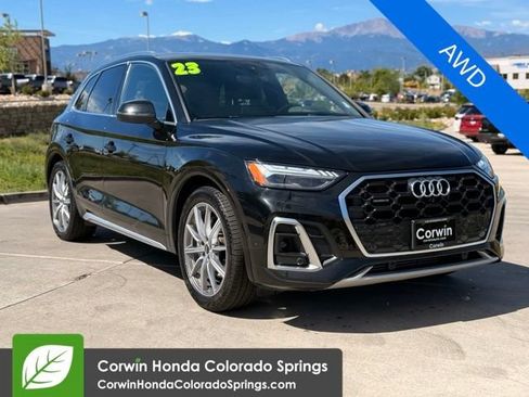 Used 2023 Audi Q5 e Prestige AWD/4WD image 1