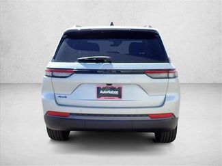 New 2026 Jeep Grand Cherokee Limited w/ Limited Altitude Package AWD/4WD video 3