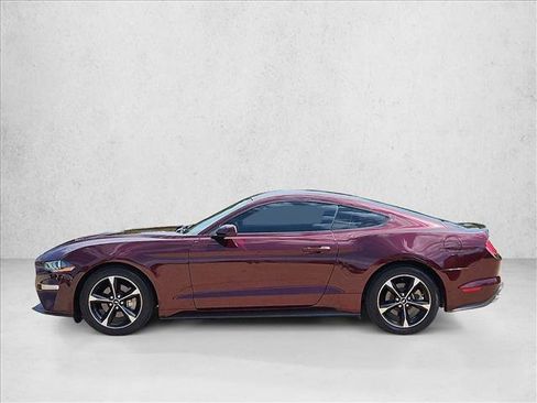 Used 2018 Ford Mustang Coupe RWD image 9