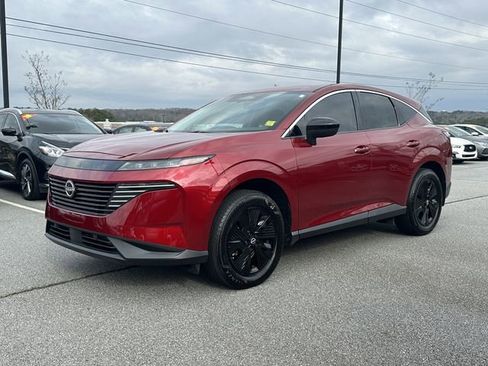 Certified 2025 Nissan Murano SV image 3