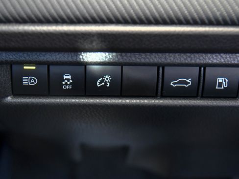Used 2026 Toyota Camry SE FWD image 35