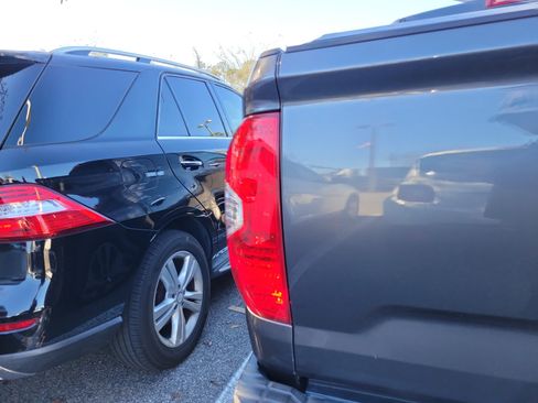 Used 2019 Toyota Tundra Limited image 21