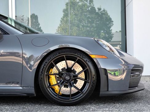 Used 2025 Porsche 911 GT3 image 16