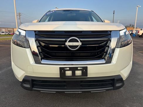 Used 2024 Nissan Pathfinder SV AWD/4WD image 10