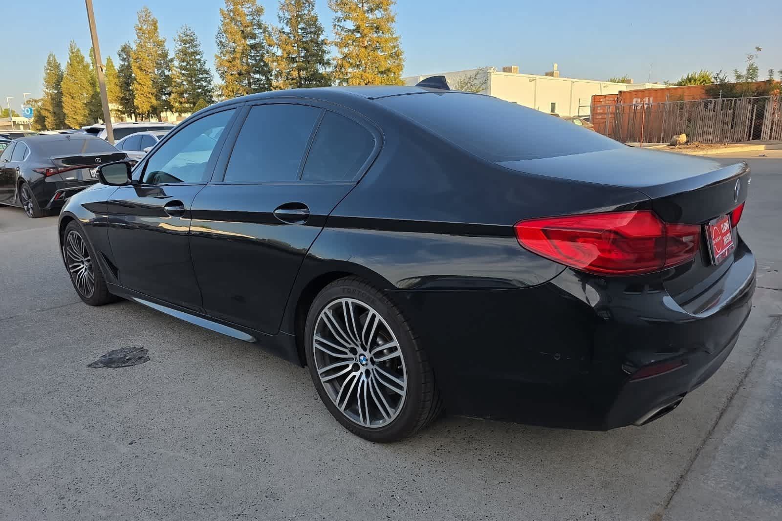 Used 2019 BMW 540i w/ M Sport Package RWD image 7