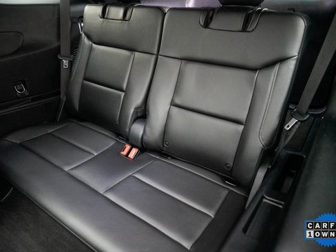 Used 2022 Ford Explorer Limited w/ Equipment Group 301A image 7