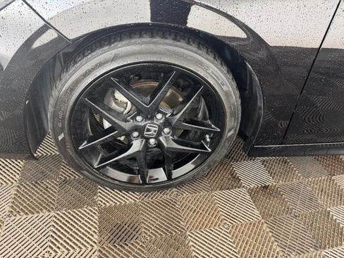 Used 2024 Honda Civic Sport image 32
