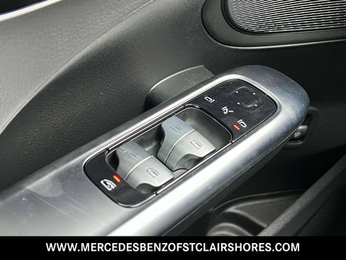 New 2025 Mercedes-Benz C 300 4MATIC Sedan image 30