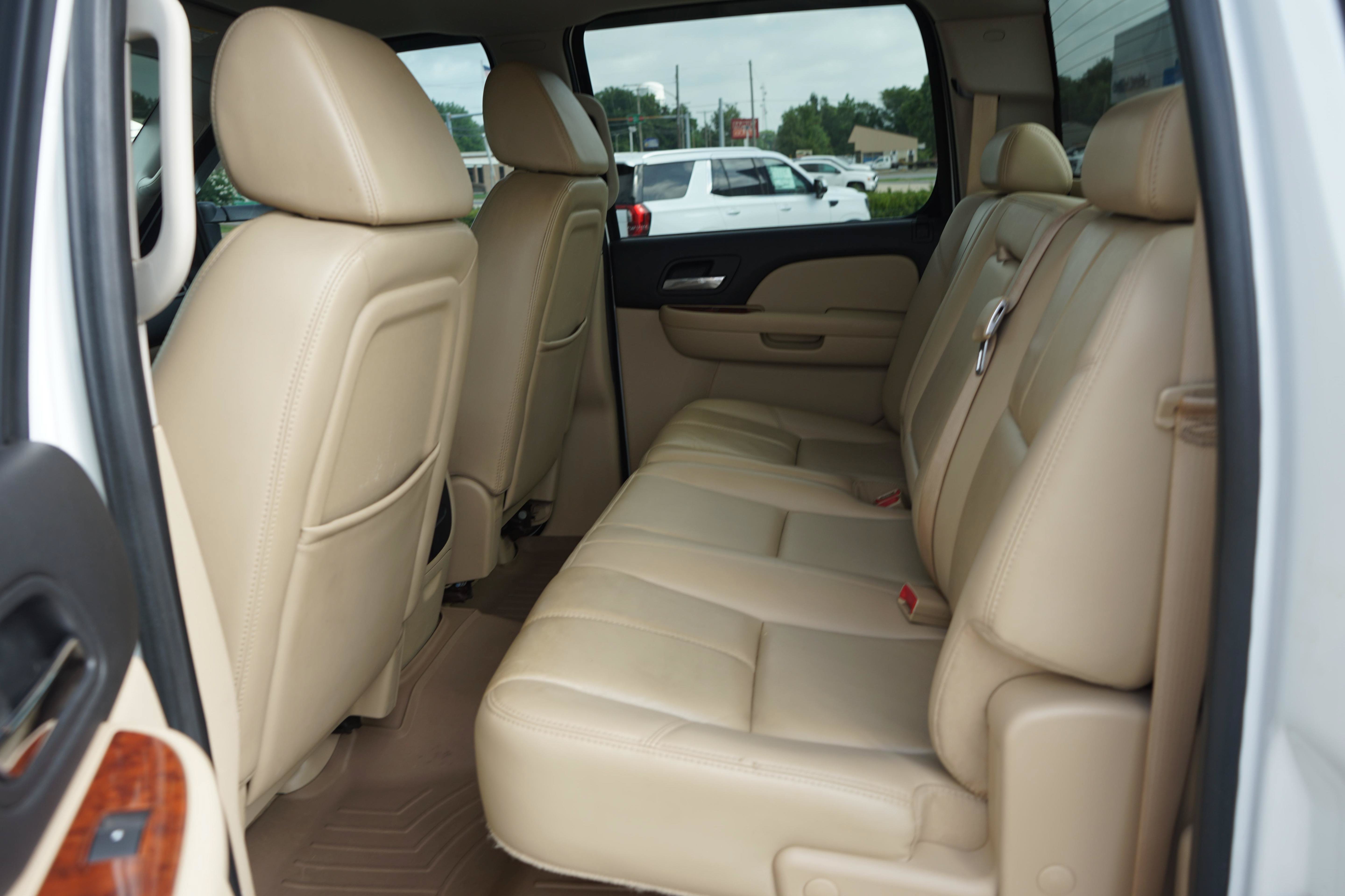 Used 2007 Chevrolet Silverado 2500 LTZ AWD/4WD image 17