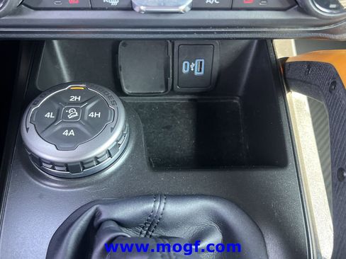 Used 2021 Ford Bronco Badlands AWD/4WD image 9