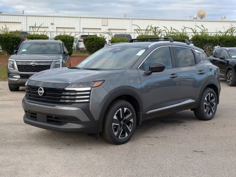 New 2026 Nissan Kicks SV w/ SV Premium Package AWD/4WD image 7