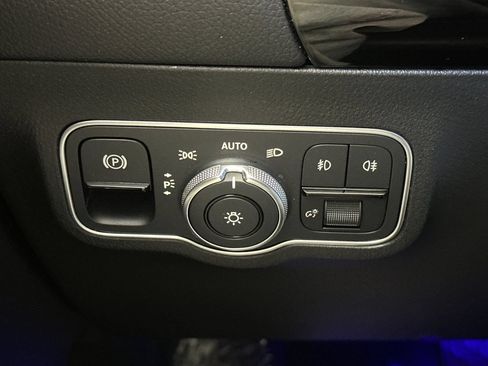 Certified 2023 Mercedes-Benz GLA 250 w/ Premium Package image 35