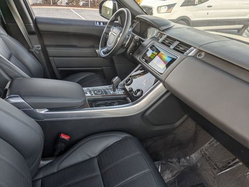 Used 2019 Land Rover Range Rover Sport HSE Dynamic image 24